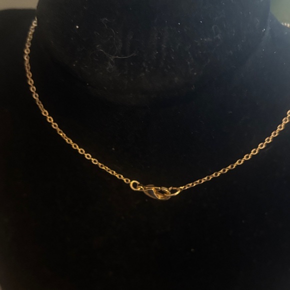 Elegant Gold Necklace with Twisted Design and faux diamonds - Picture 3 of 6